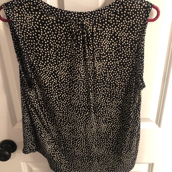 Polka Dot Work Tank Top - Picture 3 of 3